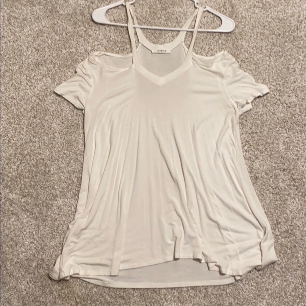 Flowy cream cold shoulder t-shirt
